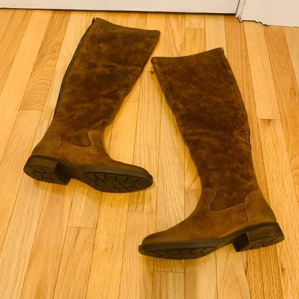 BORN WOMEN'S BORMAN BOOTS ROUND TOE Nubuck Brown Knee-High Riding Boots NEW